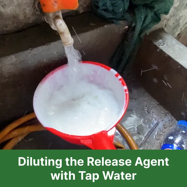 Image showing the dilution of a release agent with tap water.